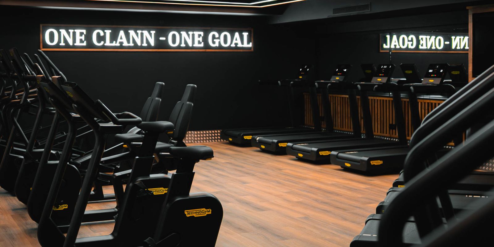 Fully equipped gym floor facilities www.pillohotelashbourne.com