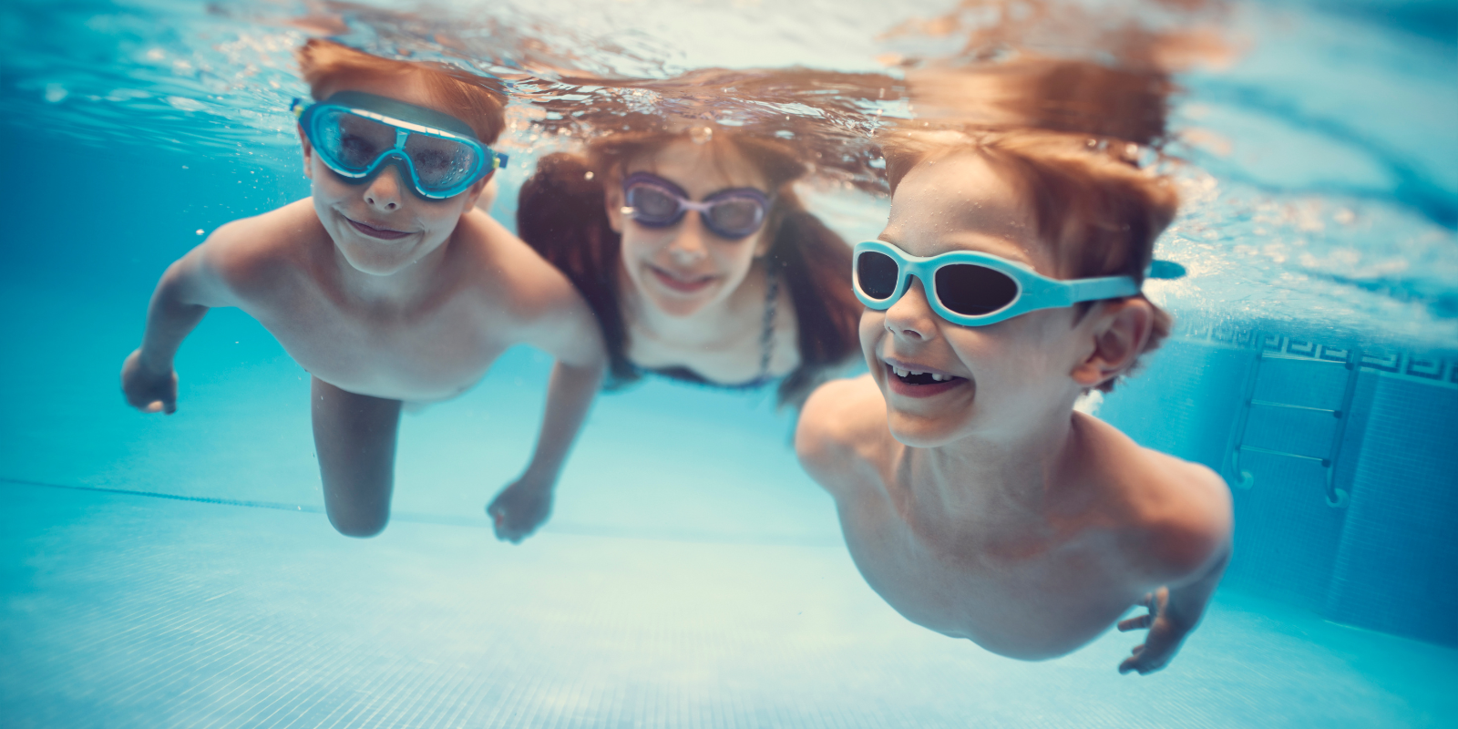 Pool underwater www.pillohotelashbourne.com