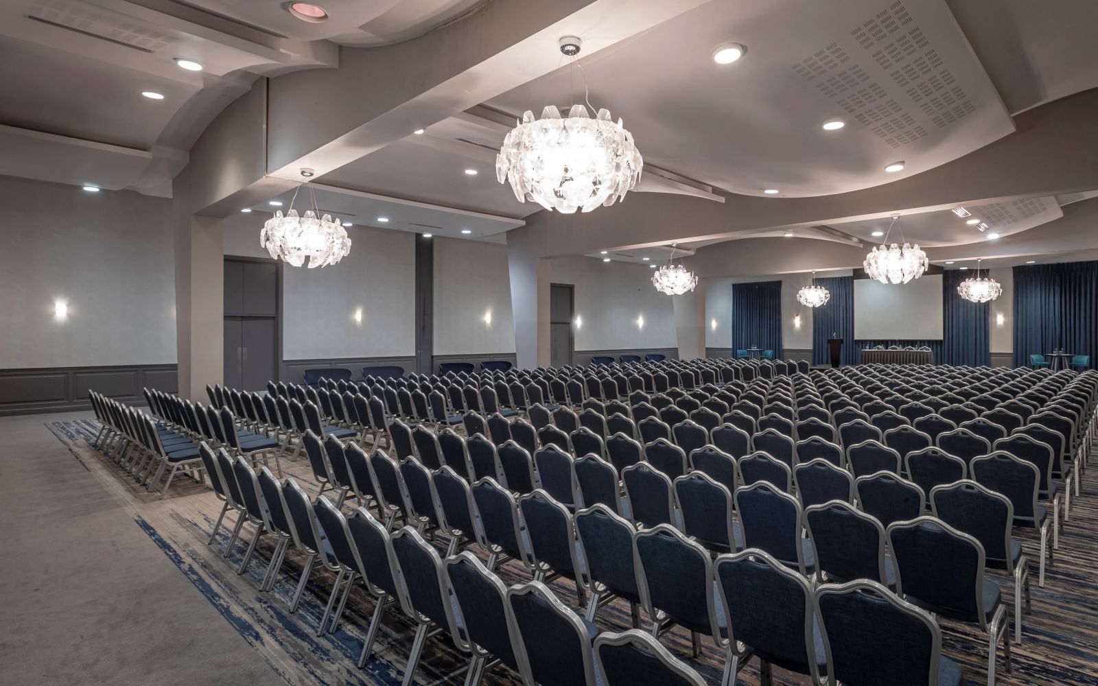 Conference Theatre Style www.pillohotelashbourne.com